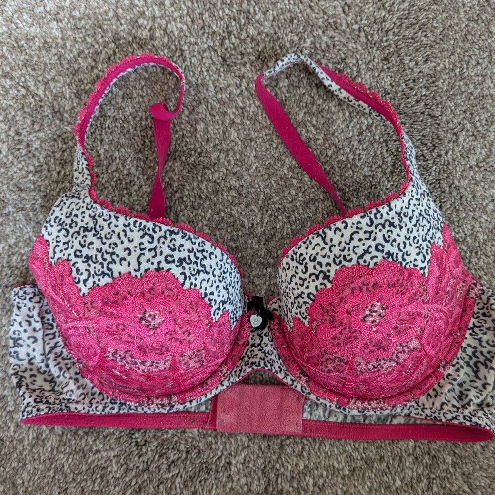 Victoria's Secret Tshirt Bra Leopard Print Pink Lining Size 34D